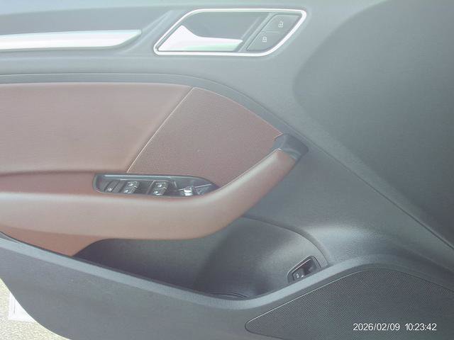 Used 2018 Audi A3 2.0T Premium image 15