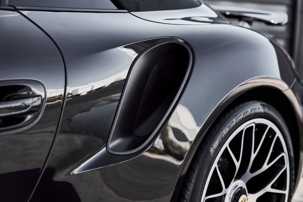 Used 2014 Porsche 911 Turbo S AWD/4WD image 9