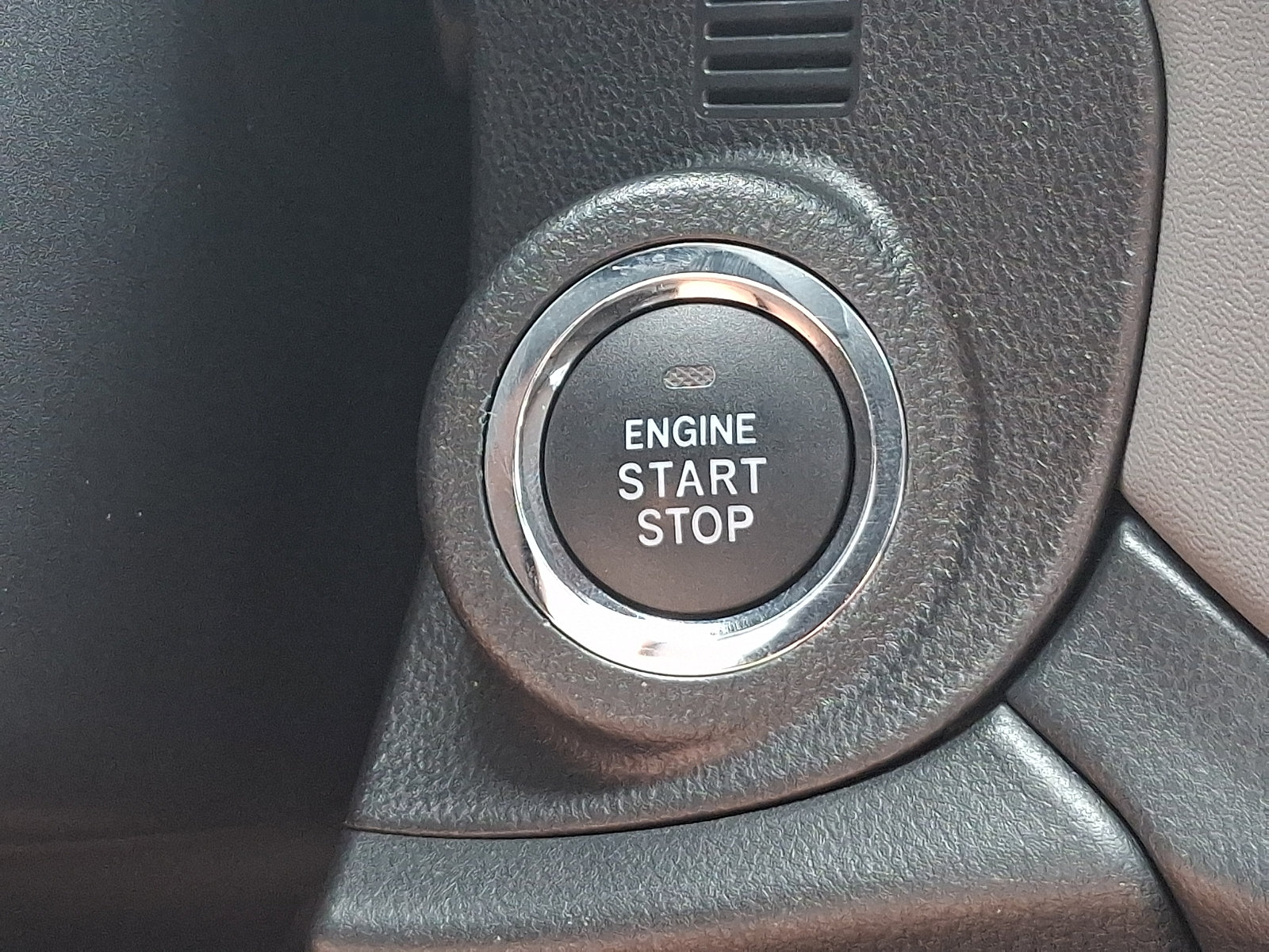 Certified 2023 Subaru Outback Onyx Edition AWD/4WD image 25