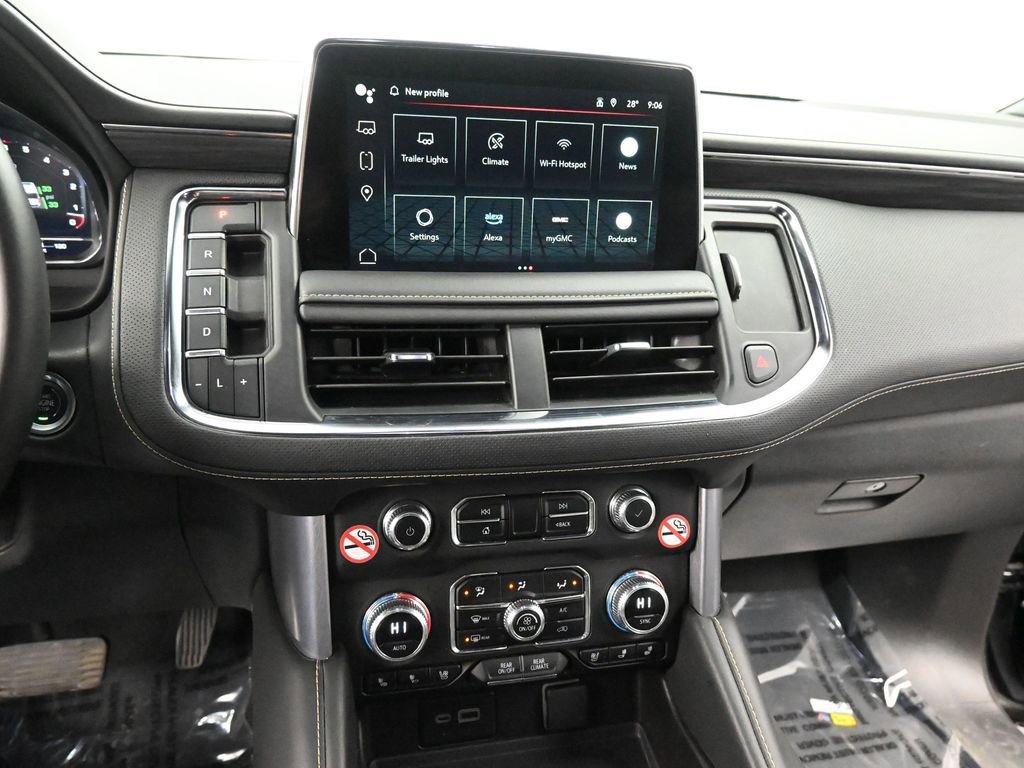 Used 2024 GMC Yukon SLT image 38