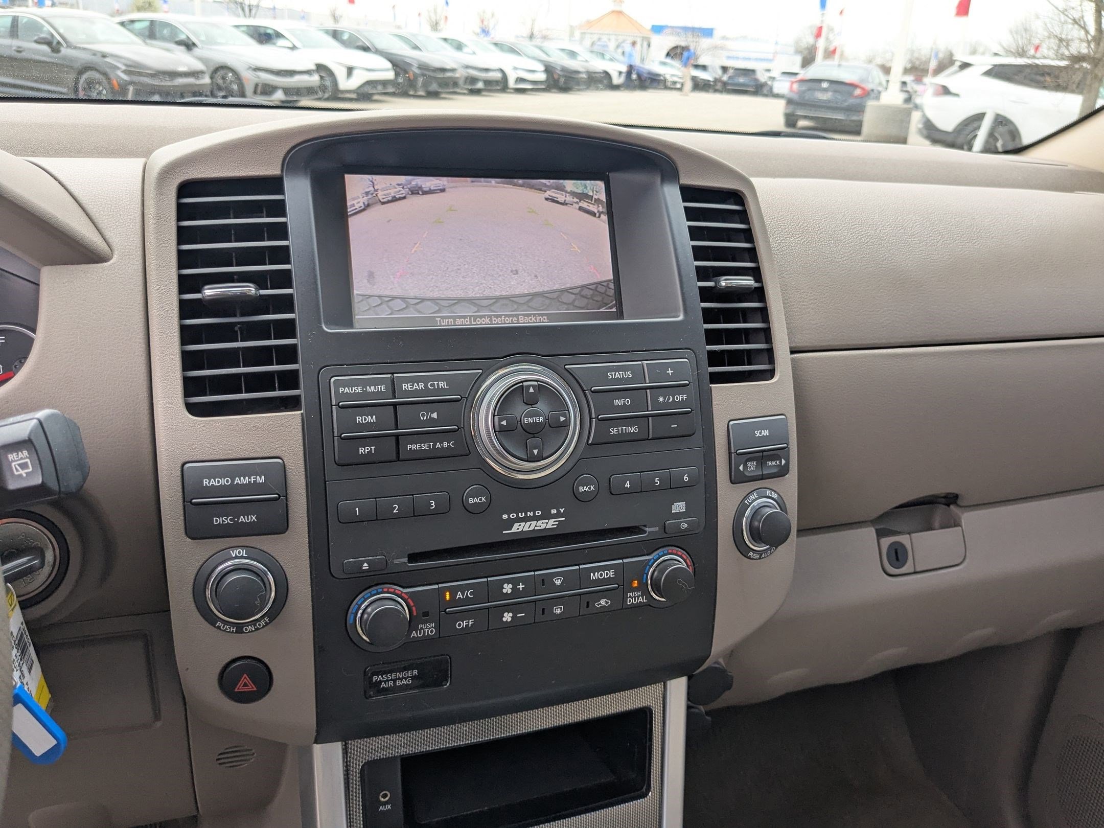 Used 2008 Nissan Pathfinder SE w/ Leather Pkg image 18