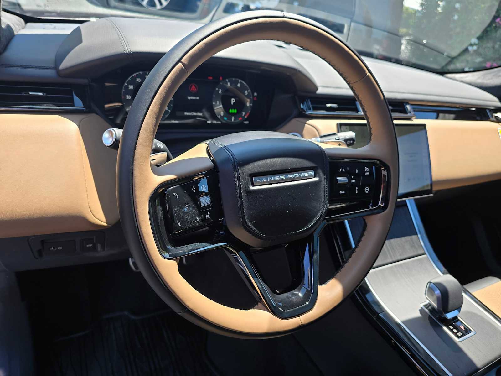 New 2026 Land Rover Range Rover Velar Autobiography image 26