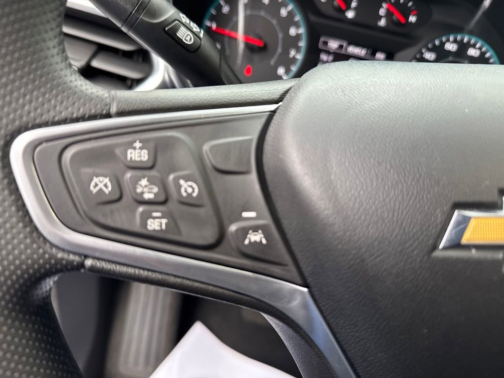 Used 2023 Chevrolet Equinox LS image 18