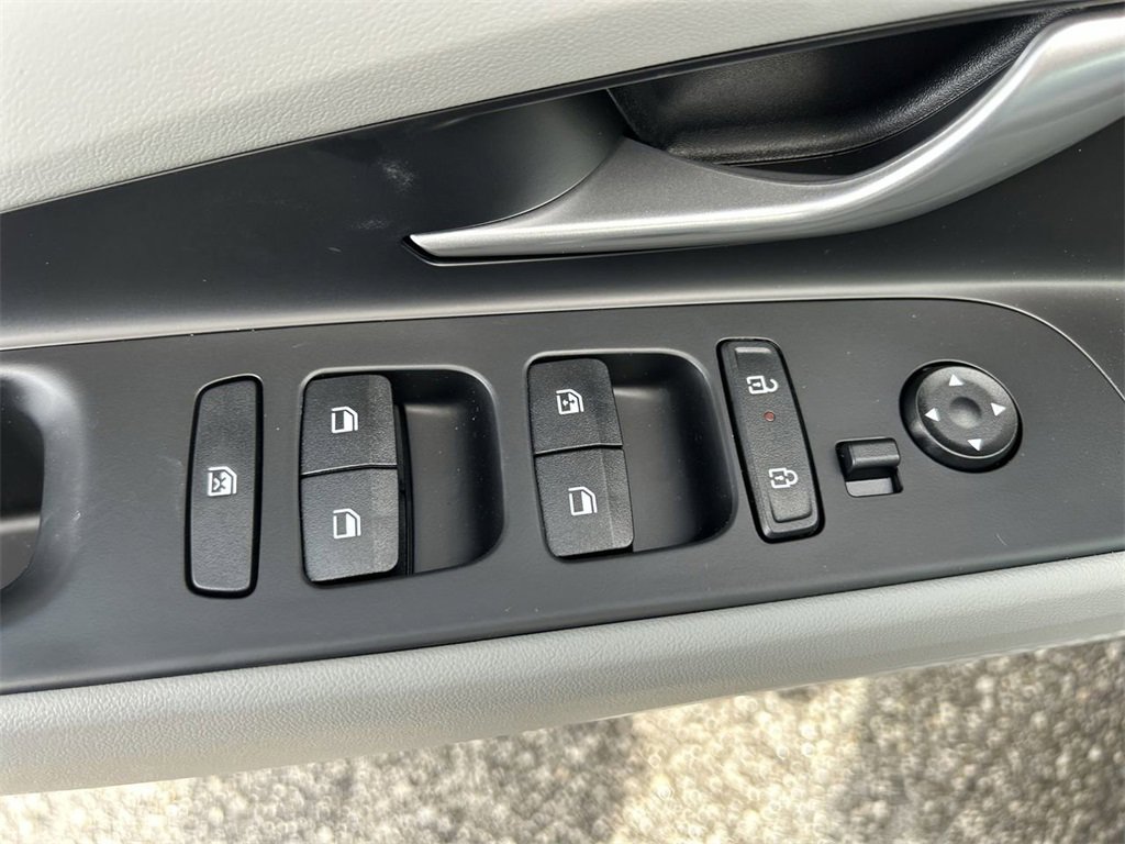 New 2025 Hyundai Elantra Limited image 20