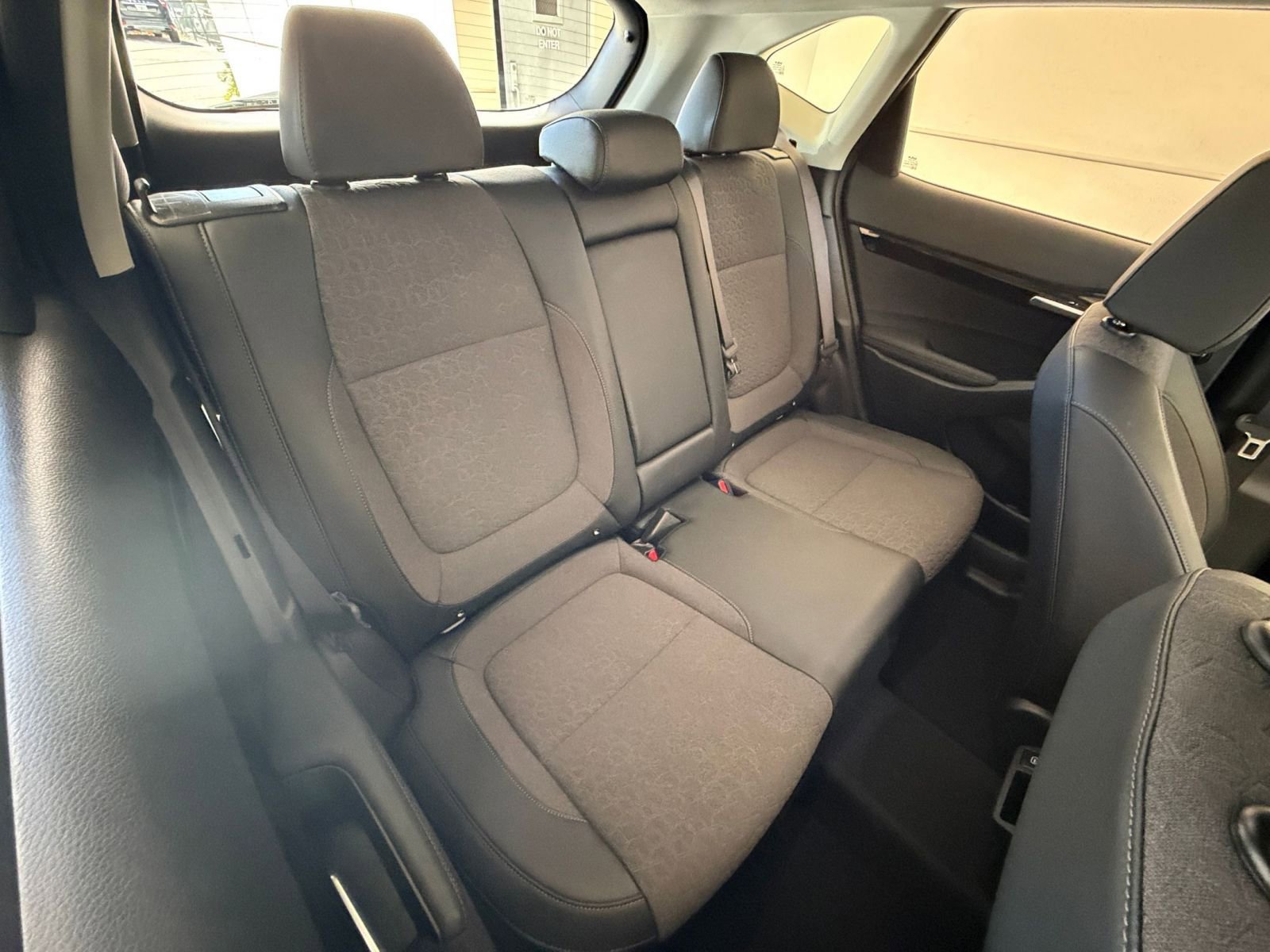 Used 2025 Kia Seltos S image 34