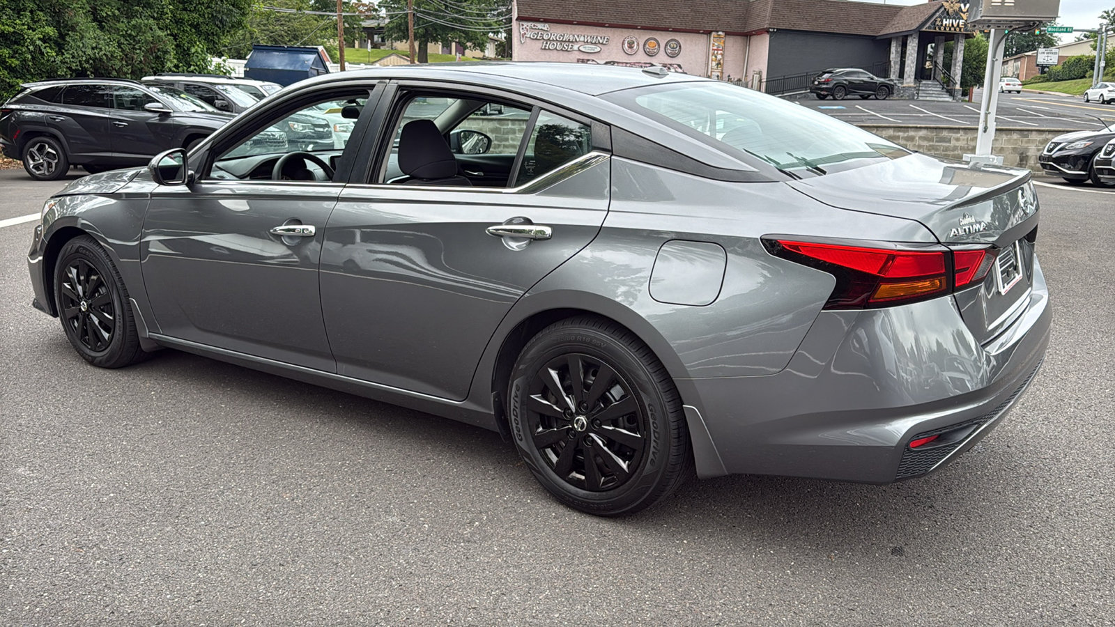Used 2020 Nissan Altima 2.5 S FWD image 22
