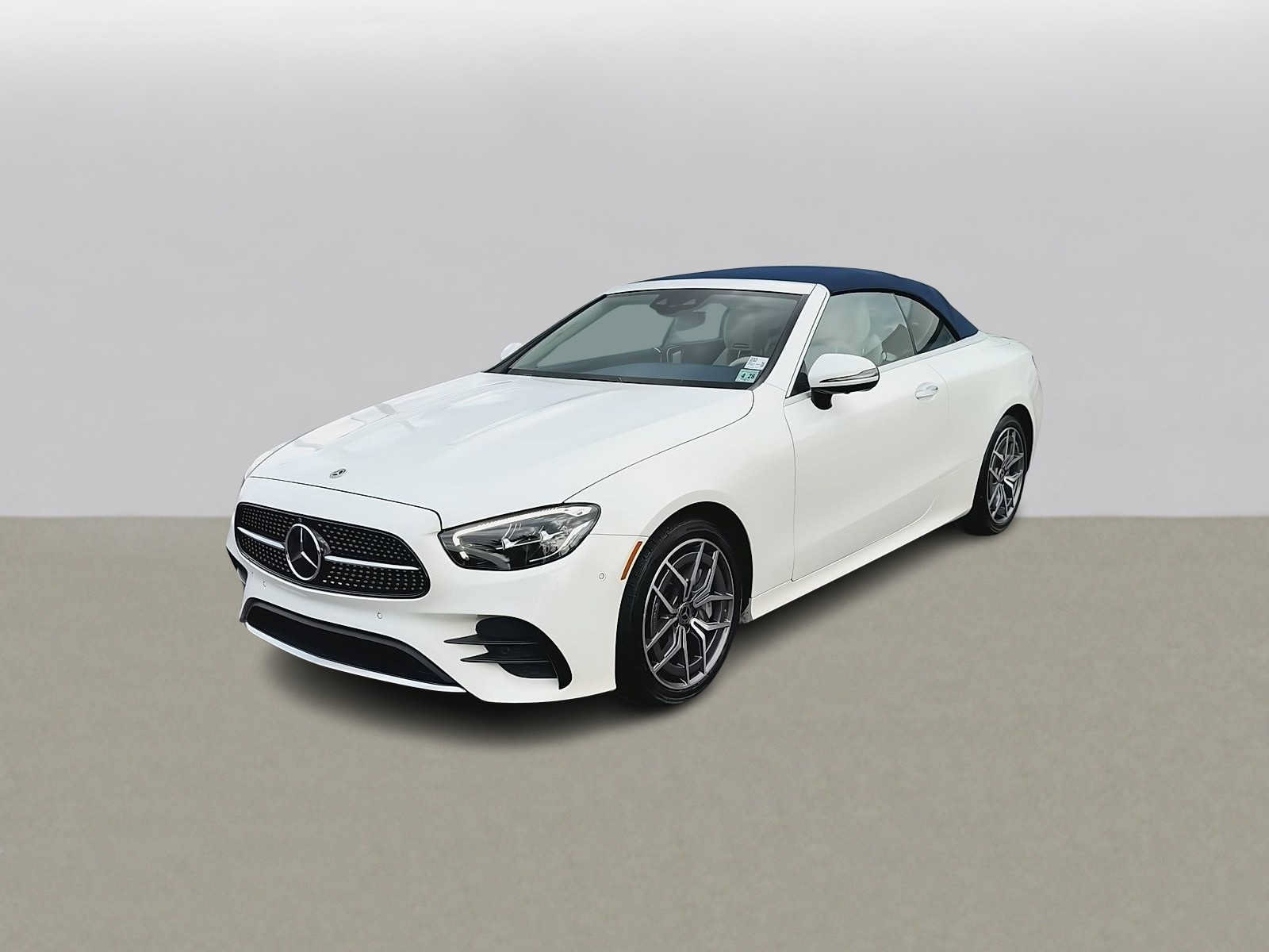 Used 2023 Mercedes-Benz E 450 4MATIC Cabriolet image 4