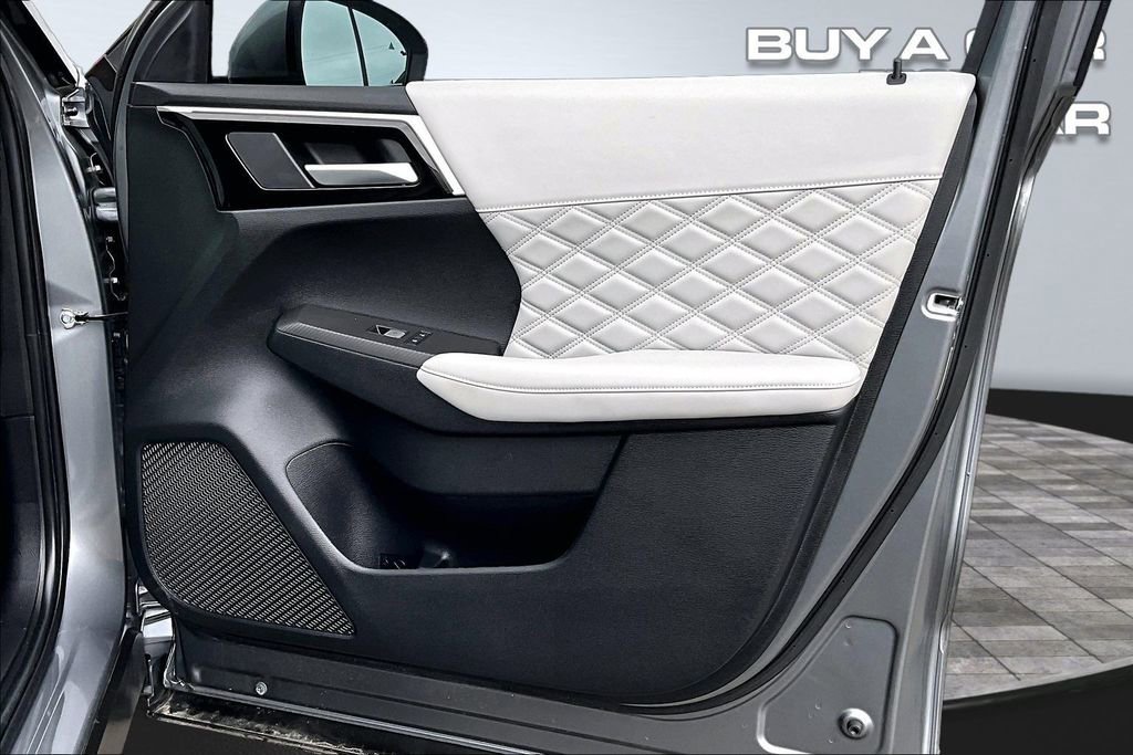 Used 2024 Mitsubishi Outlander SEL image 23