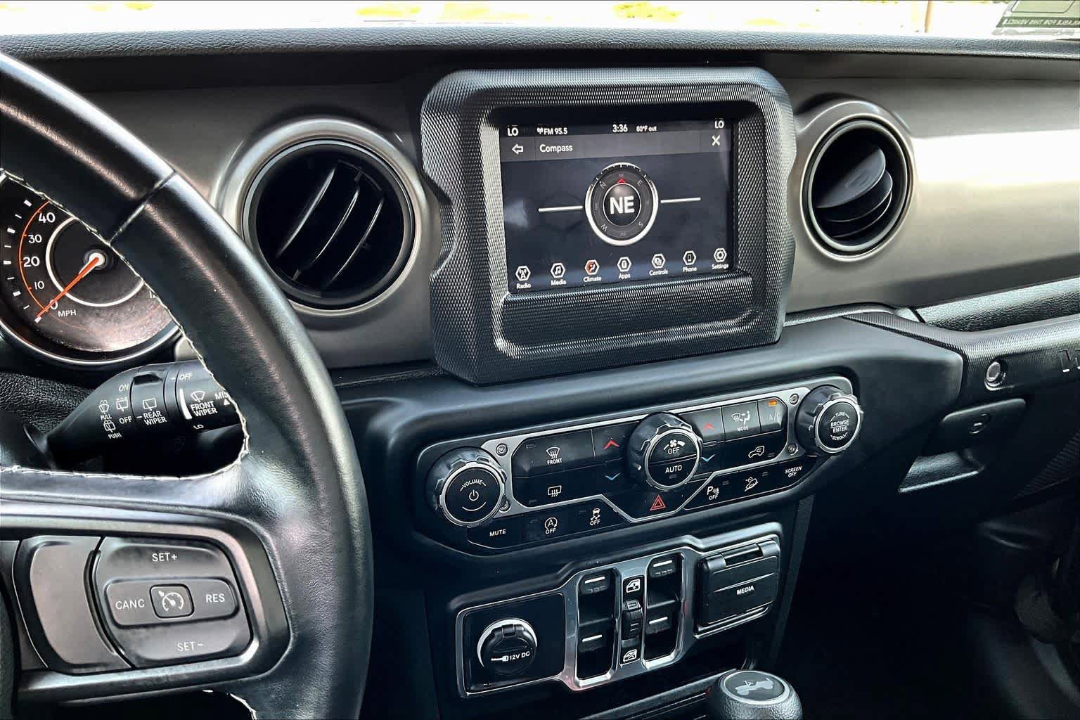 Used 2021 Jeep Wrangler Unlimited Sport AWD/4WD image 6