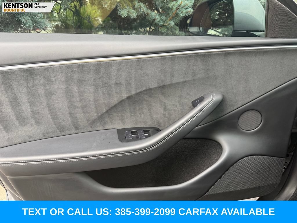 Used 2025 Tesla Model 3 Performance AWD/4WD image 17