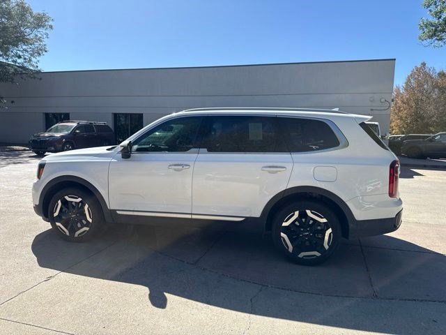 Used 2025 Kia Telluride S AWD/4WD image 13