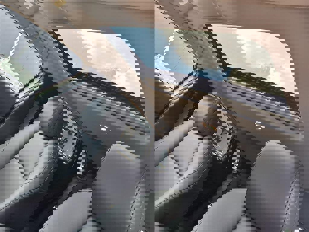 Certified 2025 MAZDA CX-30 AWD 2.5 S w/ Preferred Package image 8