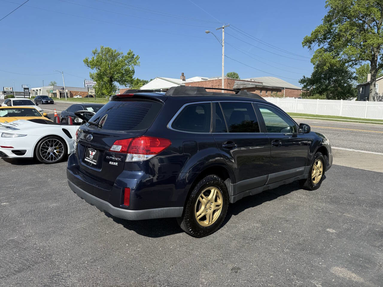 Used 2013 Subaru Outback 2.5i AWD/4WD image 7