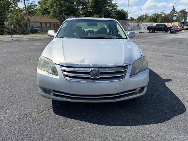 Used 2005 Toyota Avalon XLS FWD image 5