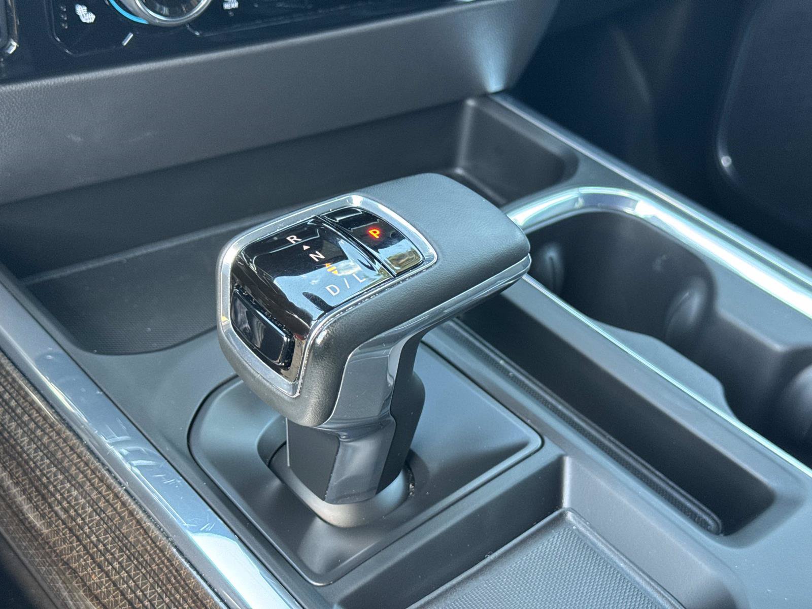 Used 2024 Chevrolet Silverado 1500 LT Trail Boss w/ Convenience Package II AWD/4WD image 23