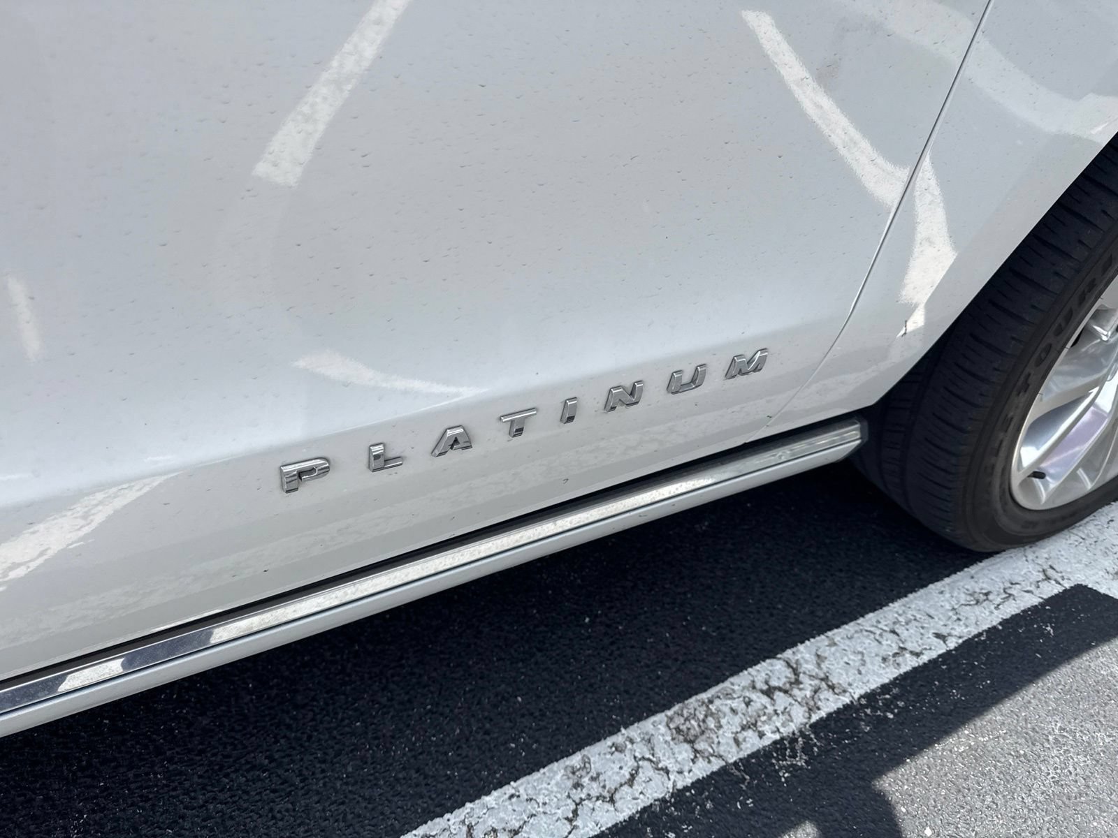 Used 2018 Ford Expedition Max Platinum RWD image 6