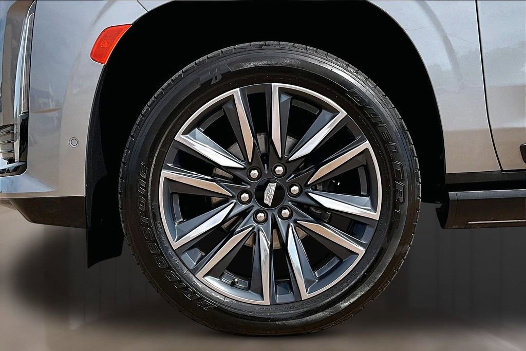 Used 2023 Cadillac Escalade Sport w/ Touring Package AWD/4WD image 8