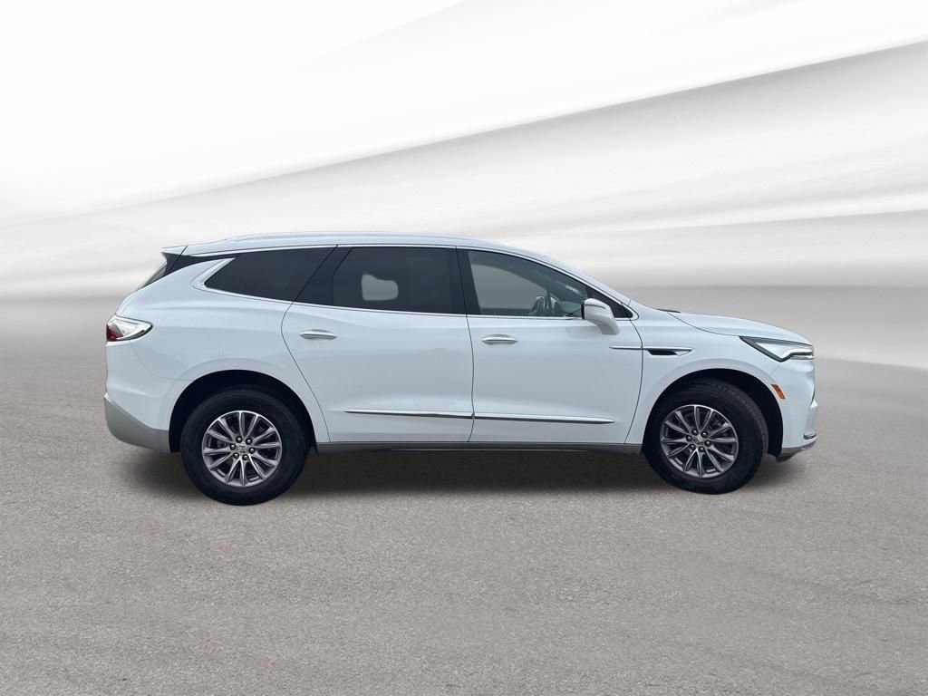 Certified 2024 Buick Enclave Essence image 7