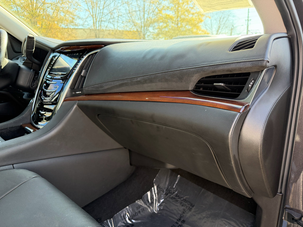 Used 2016 Cadillac Escalade ESV Premium image 46