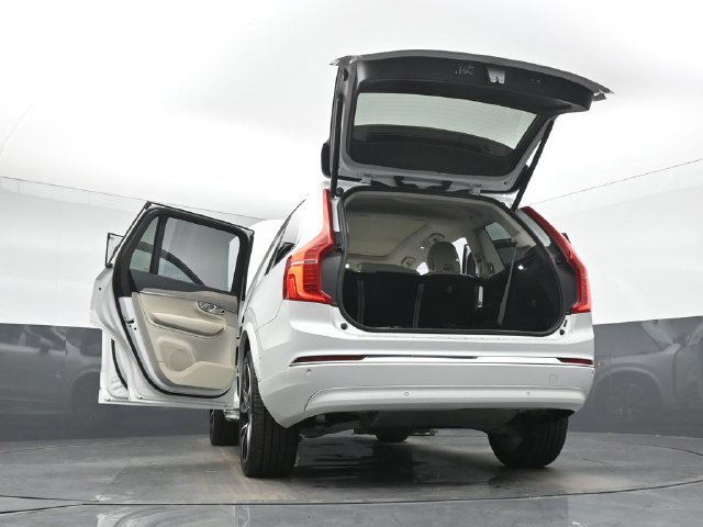Used 2025 Volvo XC90 B5 Plus w/ Protection Package Premier AWD/4WD image 55