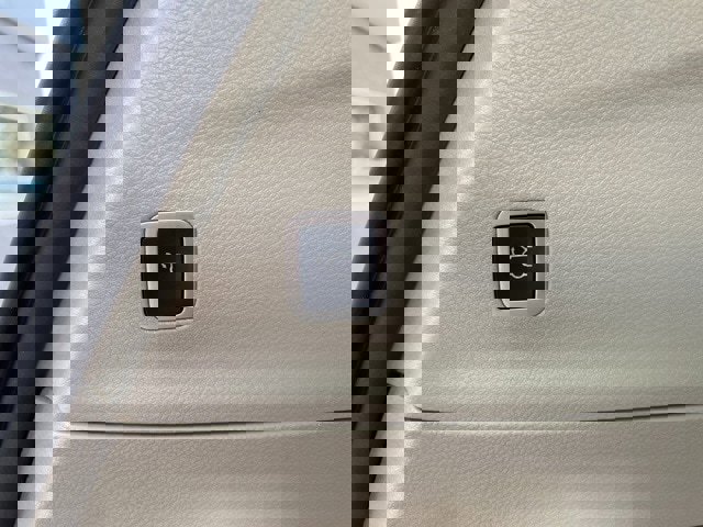 Certified 2018 Chrysler Pacifica Touring-L FWD image 11