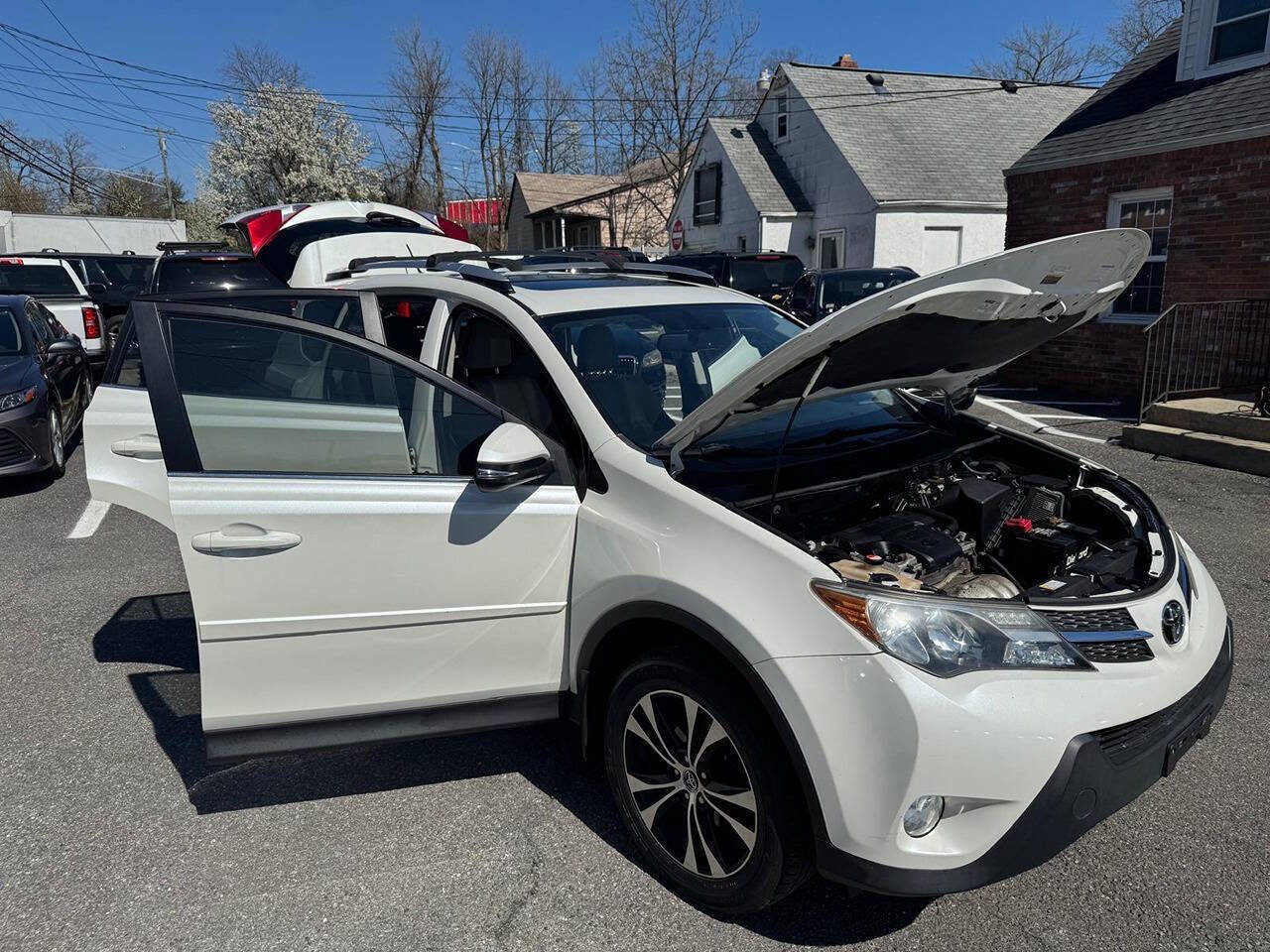 Used 2015 Toyota RAV4 Limited image 3