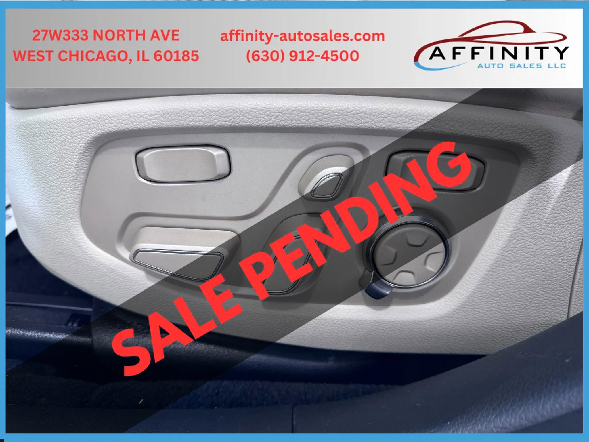 Used 2017 Genesis G90 3.3T Premium image 11