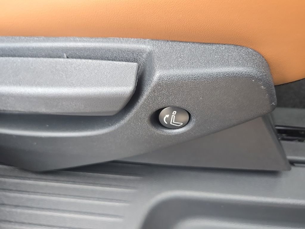 New 2026 Nissan Pathfinder Platinum image 36