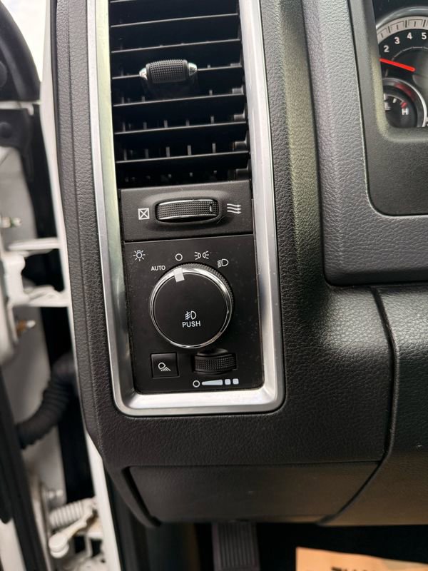 Used 2015 RAM 1500 Big Horn image 16