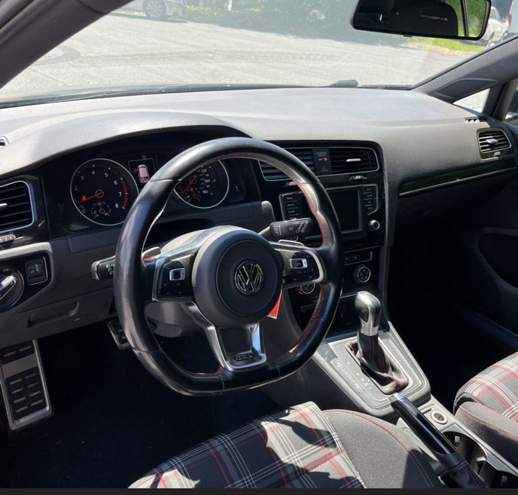 Used 2017 Volkswagen GTI S FWD image 4