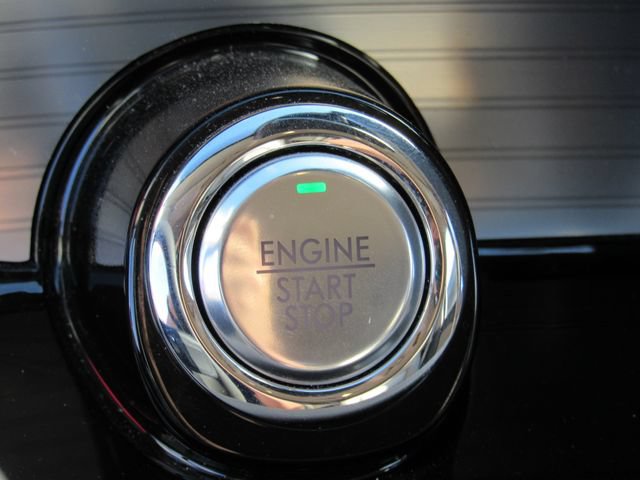 Used 2022 Lincoln Corsair FWD image 25
