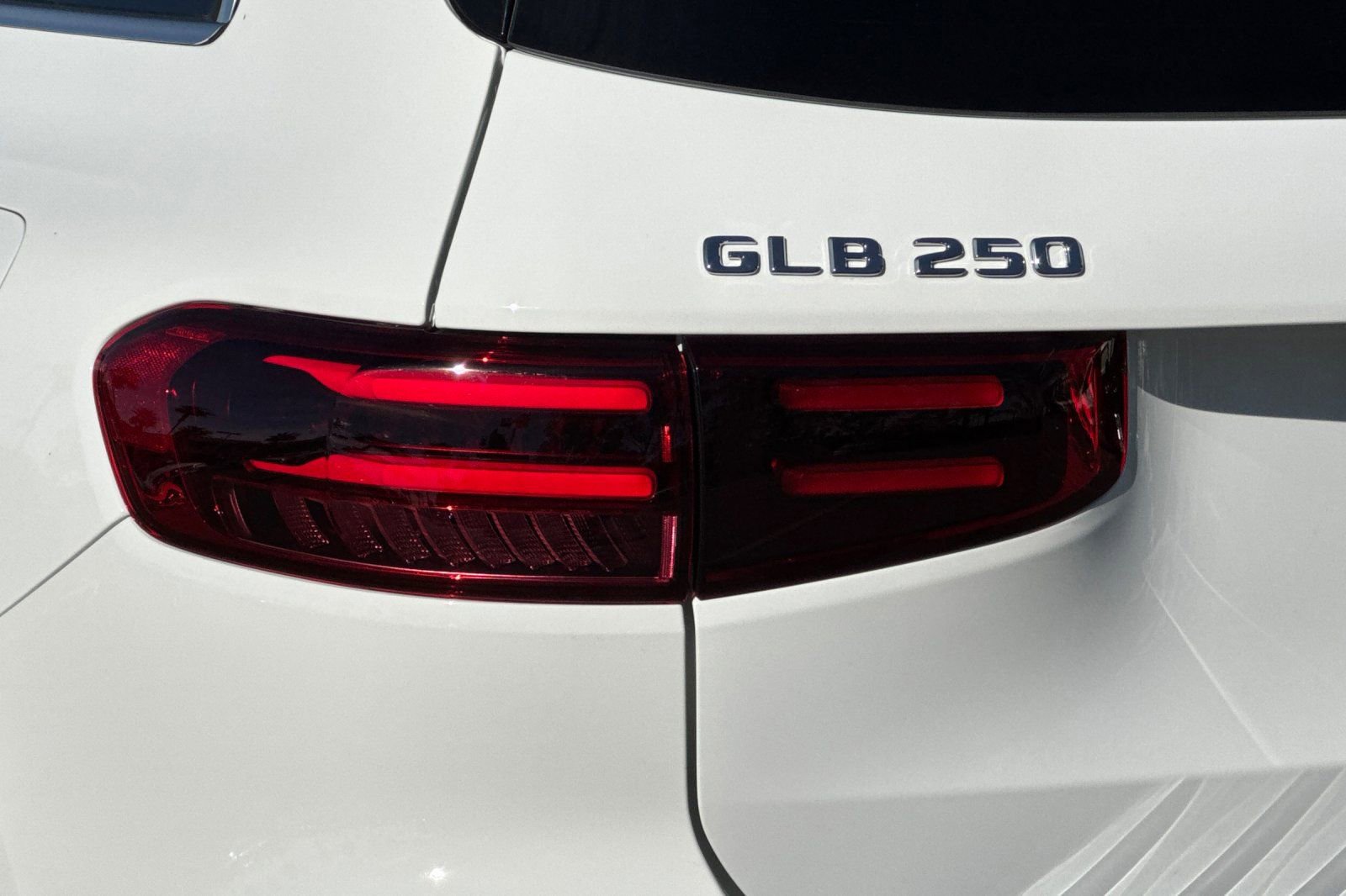 New 2026 Mercedes-Benz GLB 250 image 16