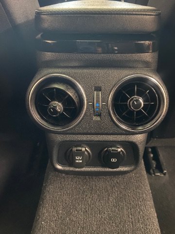 Used 2020 Kia Stinger GT-Line w/ Sun & Sound Package RWD image 19