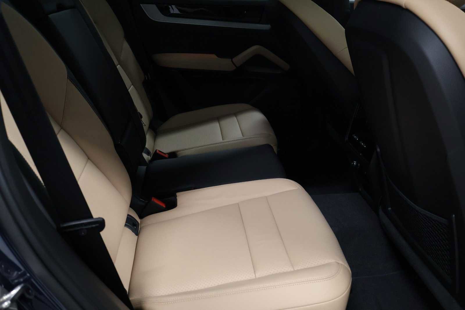 New 2026 Porsche Cayenne AWD/4WD image 35