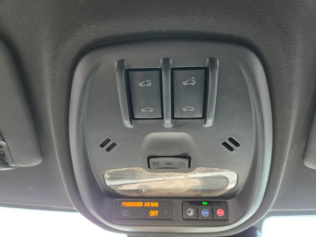Used 2025 Chevrolet Trax RS w/ Sunroof Package FWD image 27
