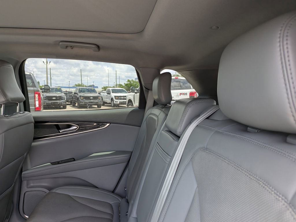 Used 2023 Lincoln Nautilus Reserve FWD image 14