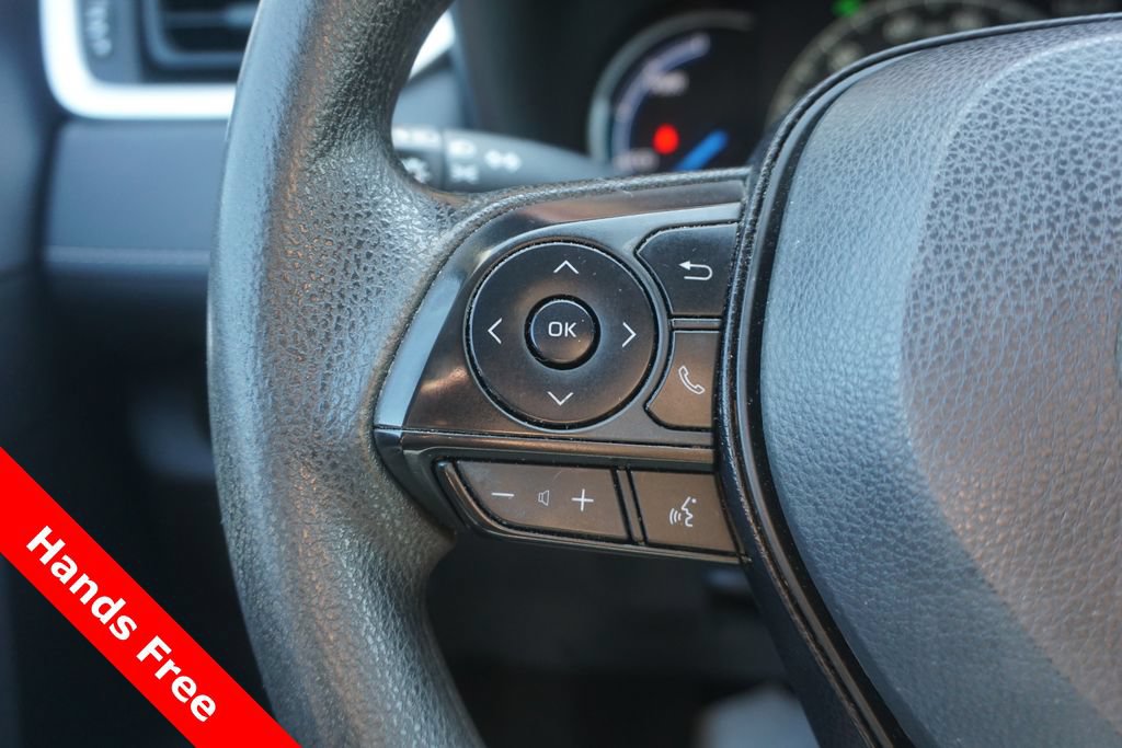 Used 2023 Toyota RAV4 LE AWD/4WD image 4