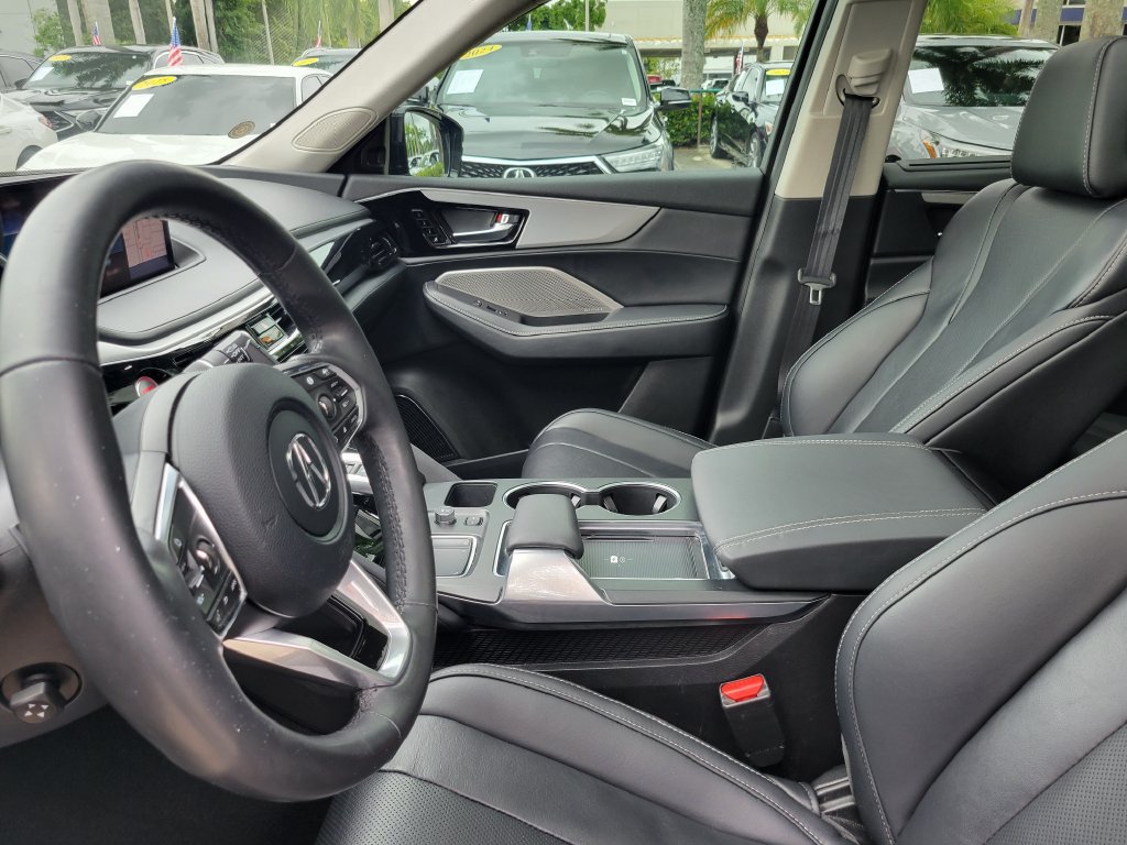 Certified 2024 Acura MDX w/ Technology Package AWD/4WD image 16