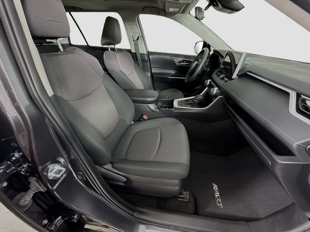 Certified 2024 Toyota RAV4 XLE w/ Convenience Package FWD image 18