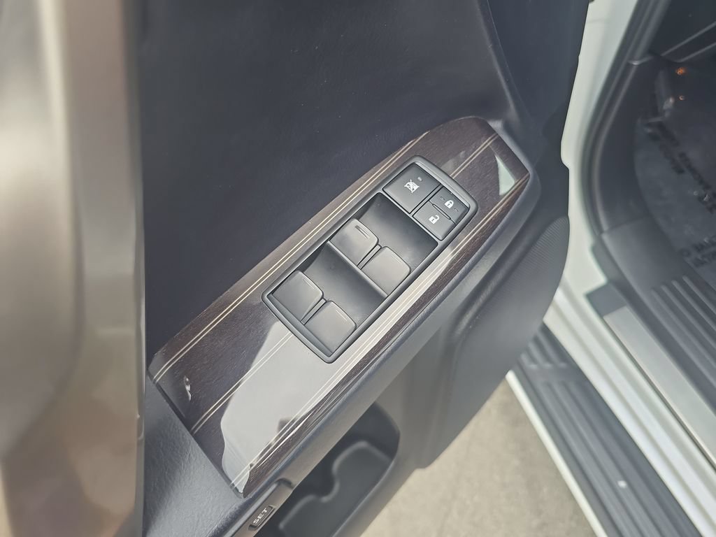 Used 2021 Lexus GX 460 Premium w/ Premium Package AWD/4WD image 11