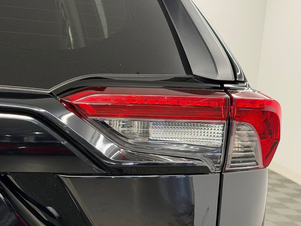 Certified 2025 Toyota RAV4 LE FWD image 14