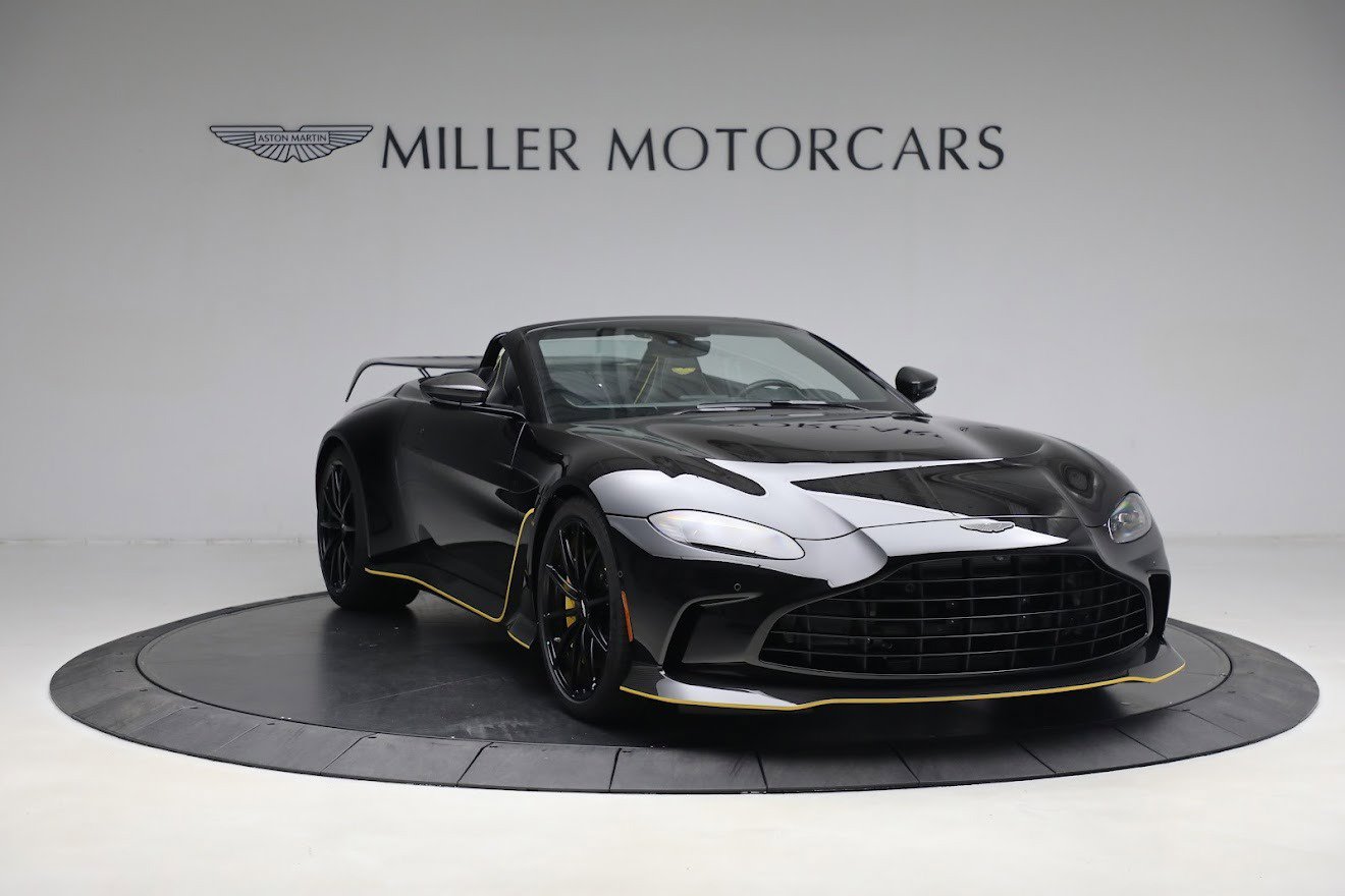Used 2023 Aston Martin V12 Vantage Roadster image 10