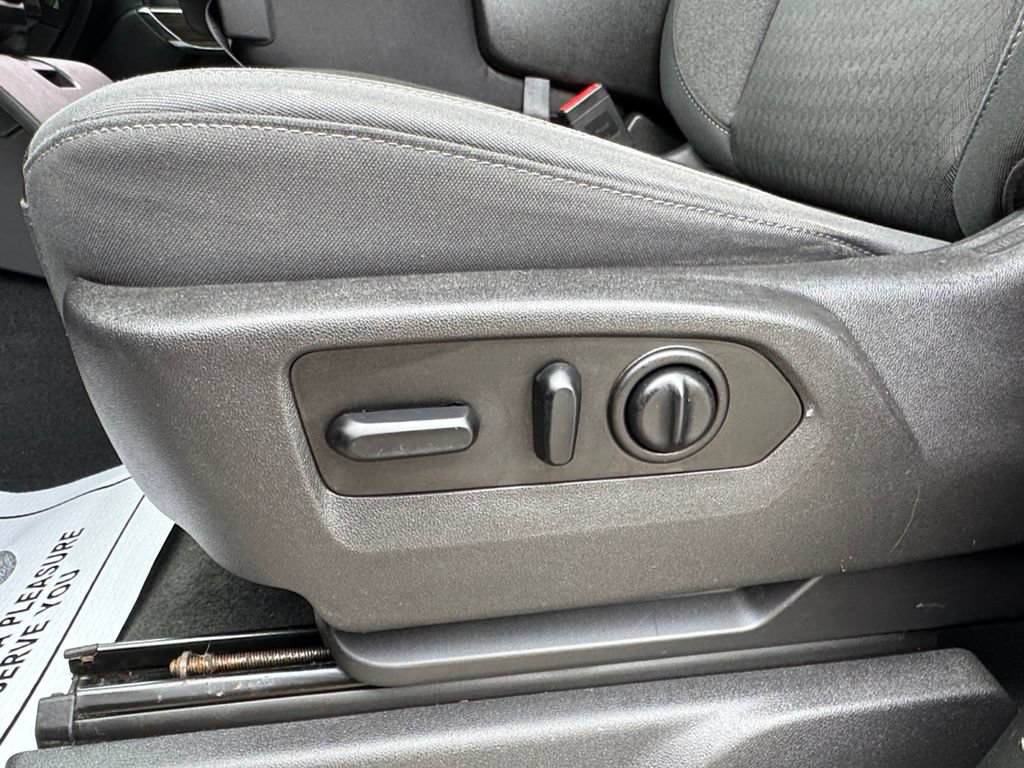 Used 2019 Chevrolet Silverado 1500 RST w/ All-Star Edition AWD/4WD image 13