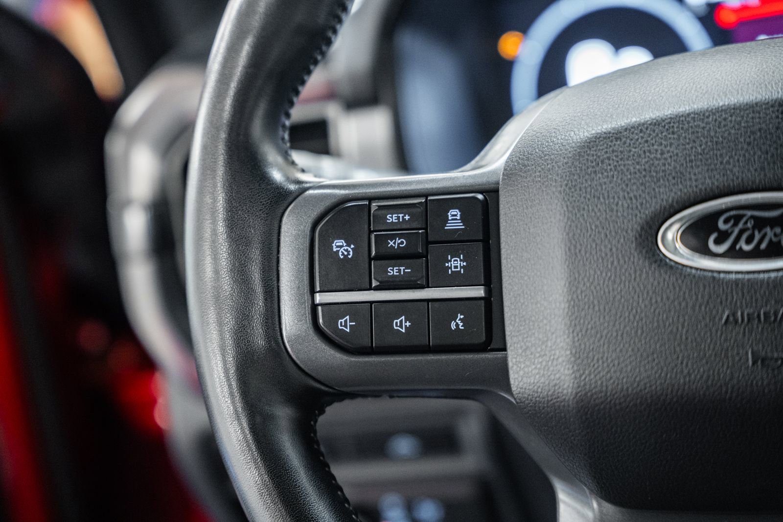 Certified 2022 Ford F150 Lariat w/ Equipment Group 502A High image 33