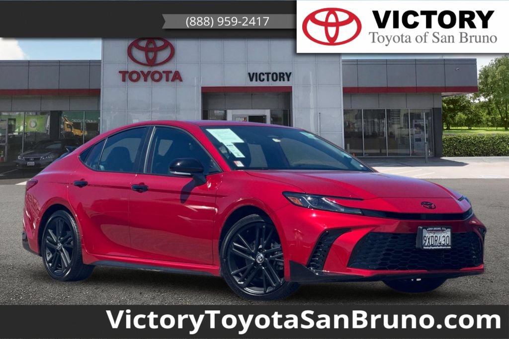 Certified 2026 Toyota Camry Hybrid w/ Convenience Package FWD image 1