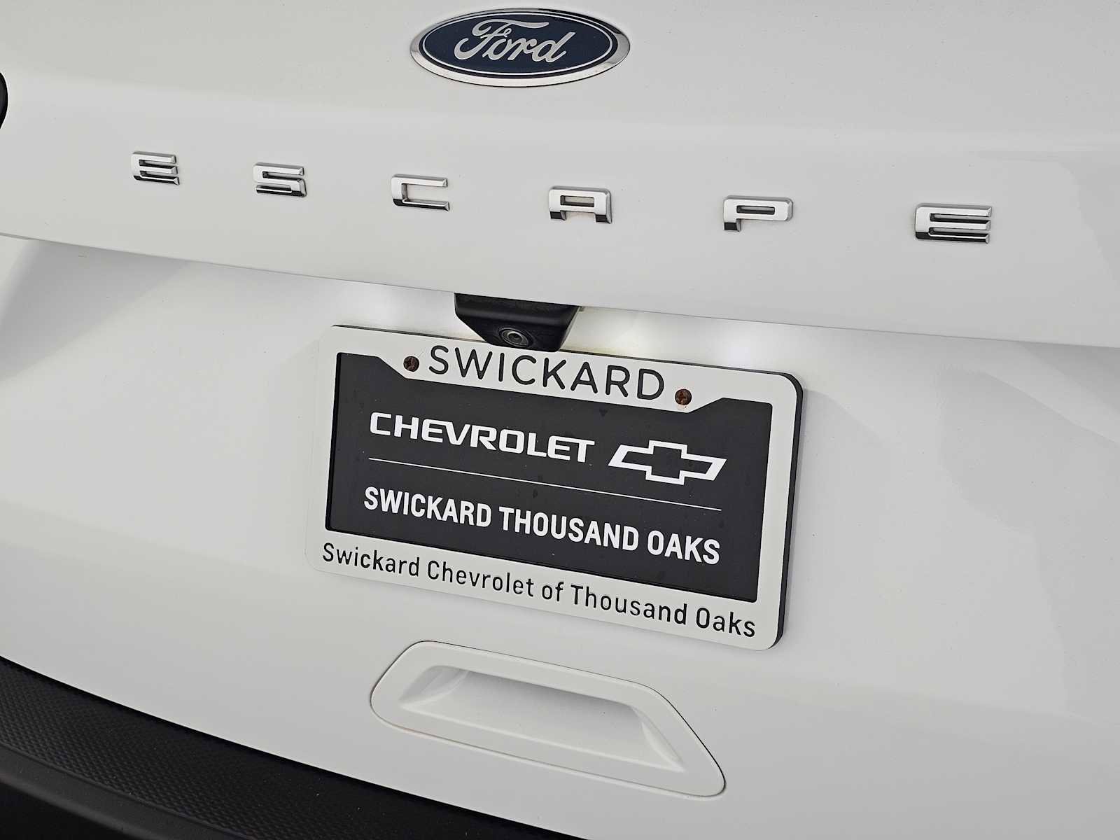 Used 2020 Ford Escape SE image 13