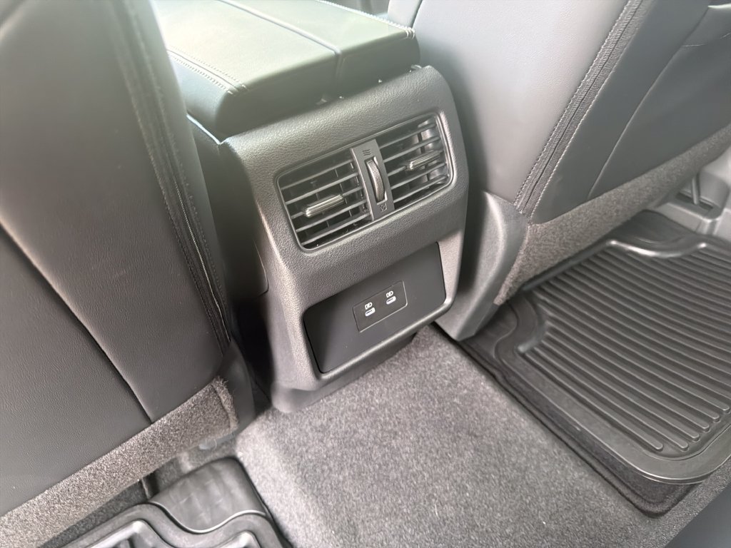 Used 2026 Nissan Rogue Dark Armor FWD image 34
