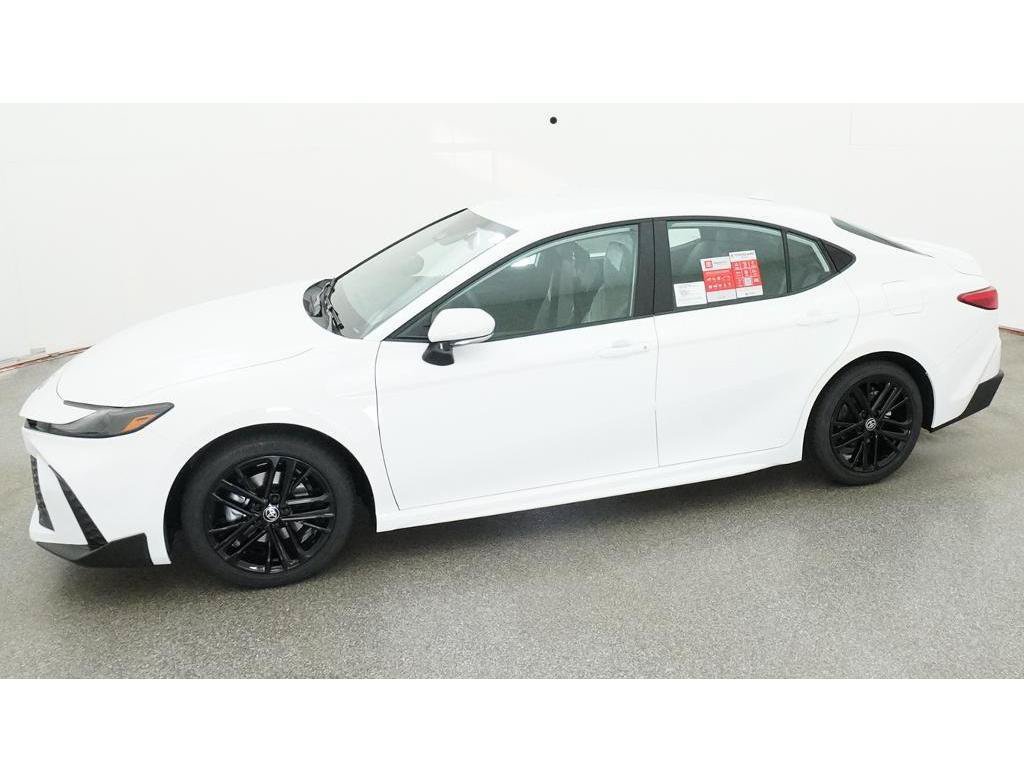 New 2026 Toyota Camry SE FWD image 3