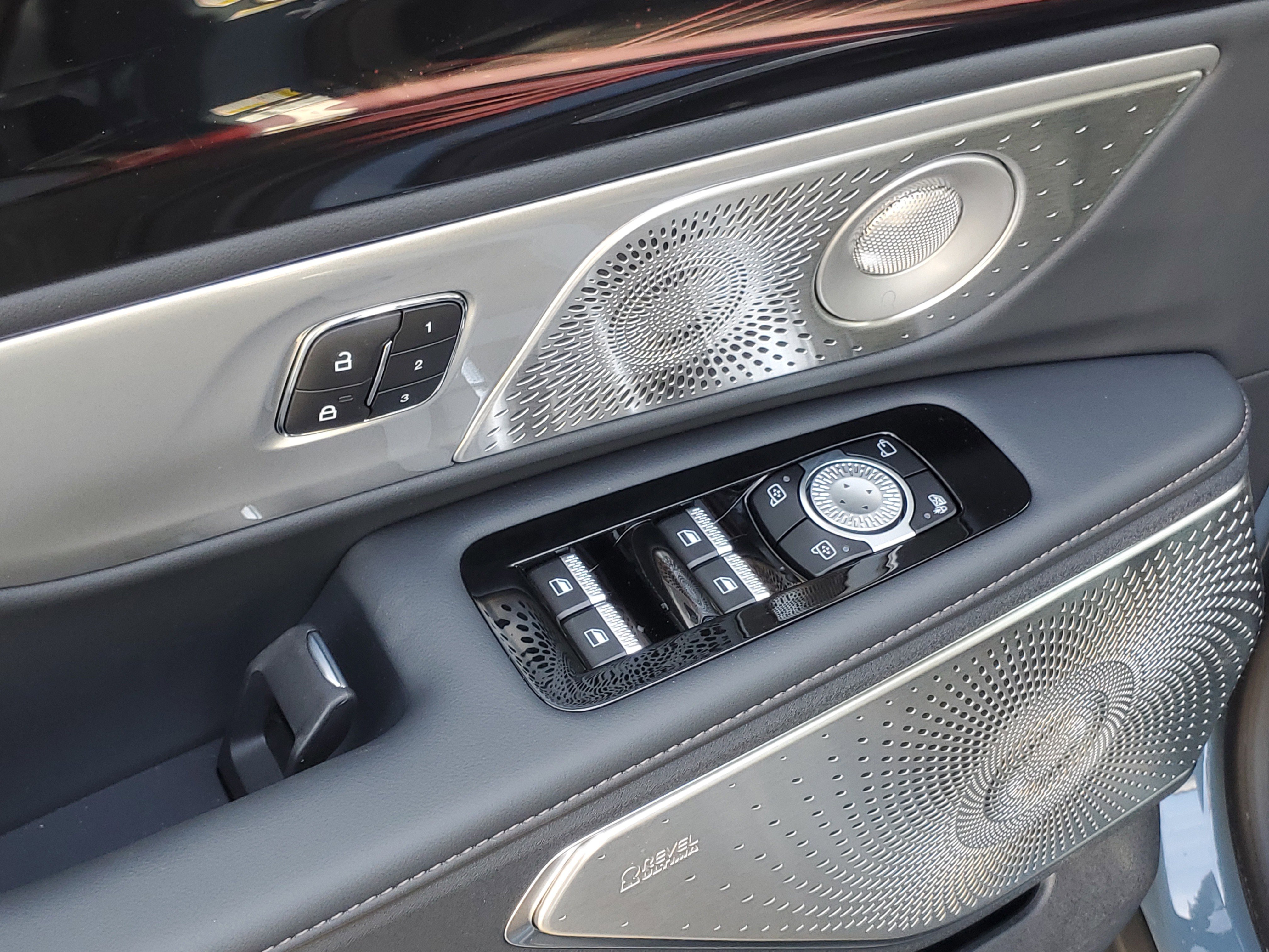 New 2026 Lincoln Nautilus Reserve image 9