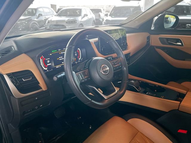 Used 2023 Nissan Rogue Platinum FWD image 11